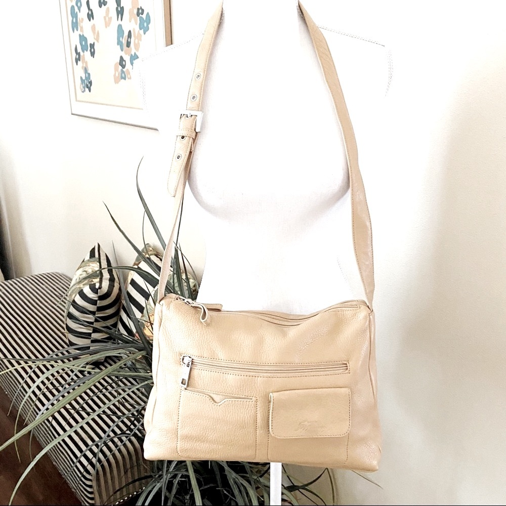 Stone Mountain Leather Purse